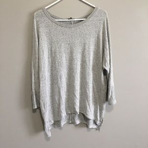 Buckle Grey light weight top